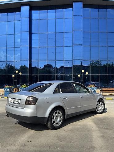 300 000: Audi A4: 2000 г., 2 л, Механика, Бензин, Седан — 2