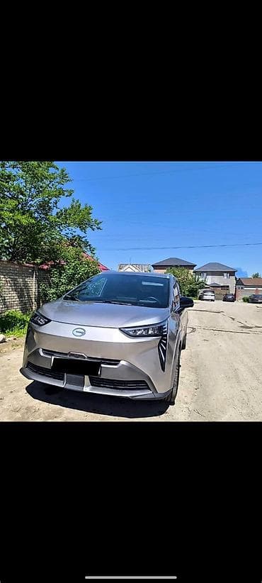 GAC: Электромобиль Aion Y (кроссовер/MPV) Запасть хода 500км.360 камера и — 1