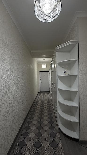 ишю квартиру: Сдаётся посуточно — просторная квартира с видом на Сулайман-Тоо! 🏡✨ 📍 — 3