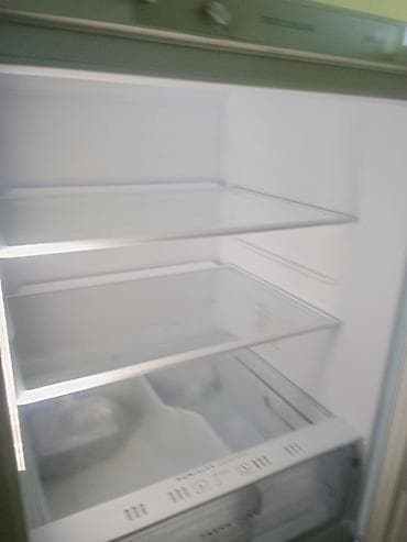 sho mi: Холодильник Biryusa, Б/у, Двухкамерный, De frost (капельный) — 3