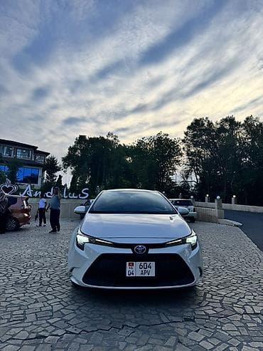 авто гибрид цена: Toyota Corolla: 2020 г., 1.8 л, Автомат, Гибрид, Седан — 1