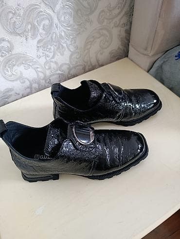 сколько стоит кроксы: Лоферы, 39, Guero, Новый, цвет - Черный, Самовывоз — 2