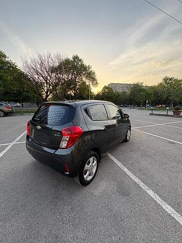 спарт машина: Chevrolet Spark: 2017 г., 1 л, Автомат, Бензин, Хэтчбэк — 3