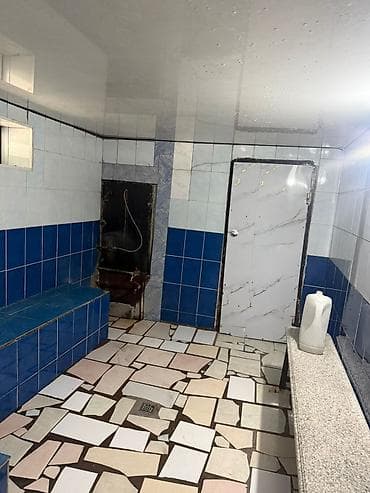 пл: Продаётся жилой дом с благоустроенным двором и навесом. Основные — 10