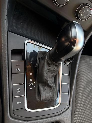 фолсфаген джетта: Volkswagen Jetta: 2019 г., Автомат, Бензин, Седан — 4