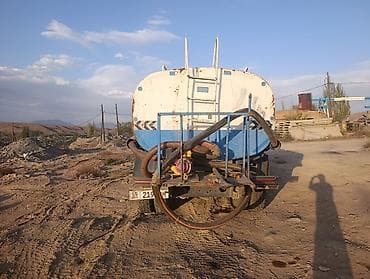 эвакуаторы грузовой: Автоцистерна (вакуумная/водовоз) - Шасси: капотный грузовик, 2 оси — 2