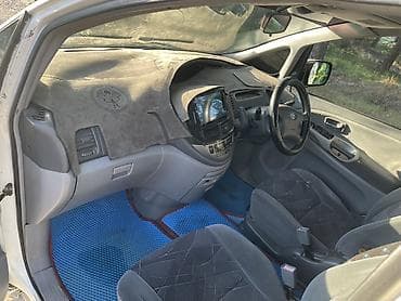 сидения эстима: Toyota Estima: 2001 г., 2.4 л, Минивэн — 5