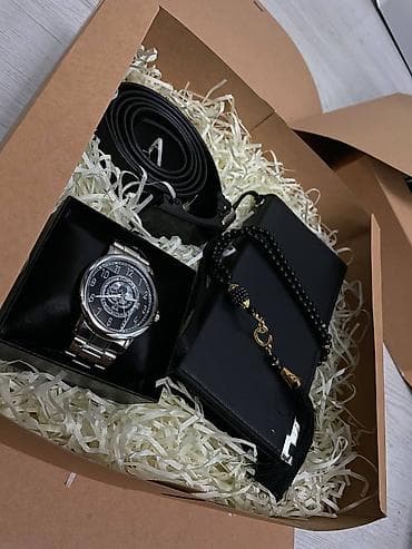 смарт часы наушники в подарок: Подарочный набор для мужчин в коробке. Состав: - Наручные часы в — 1