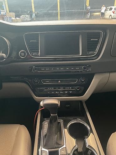 transporter multivan: Kia Carnival: 2019 г., 2.2 л, Автомат, Дизель, Минивэн — 10