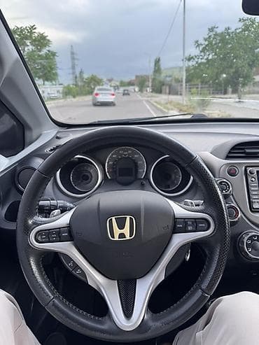 коробки передач хонда фит: Honda Fit: 2010 г., Автомат, Бензин, Хэтчбэк — 9