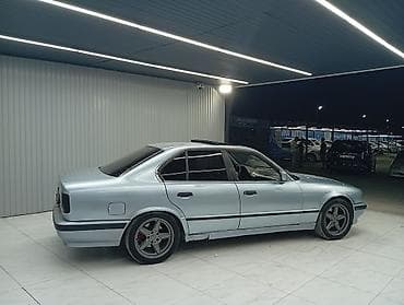 camry 2023: BMW 5 series: 1991 г., 2.8 л, Механика, Бензин, Седан — 5