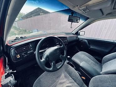 авид 100: Volkswagen Golf: 1993 г., 1.6 л, Механика, Хэтчбэк — 4
