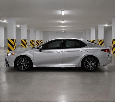 Унаа сатуу: Toyota Camry: 2021 г., 2.5 л, Автомат, Бензин, Седан — 2