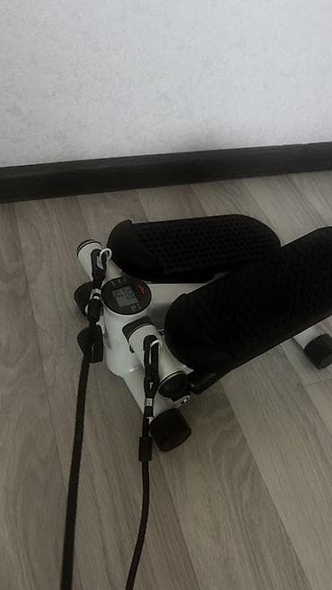 часы smart: Степпер почти новый
Пользовалась лишь несколько раз
Подарили на ДР — 2