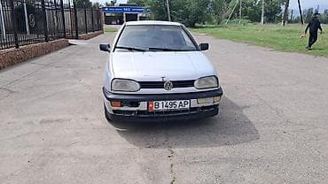 машины голф: Volkswagen Golf: 1993 г., 1.8 л, Механика, Хэтчбэк — 2