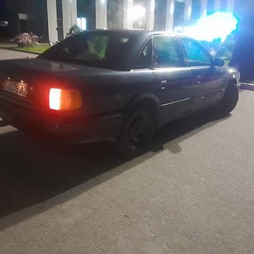 Audi 100: 1991 г., 2.3 л, Механика, Бензин, Седан — 3