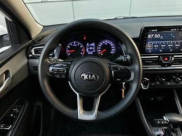 Продажа авто: Kia Forte: 2019 г., 1.6 л, Вариатор, Бензин, Седан — 5