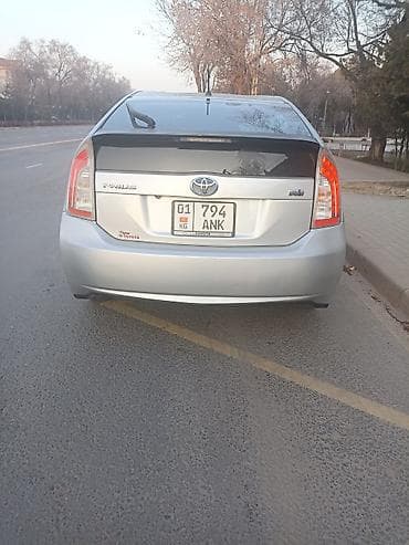 Продажа авто: Toyota Prius: 2013 г., Гибрид, Хэтчбэк — 1