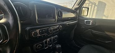 4 4: Jeep Wrangler: 2021 г., Внедорожник — 9