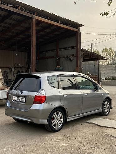 camry 2 4: Honda Jazz: 2008 г., 1.4 л, Автомат, Бензин, Хэтчбэк — 3
