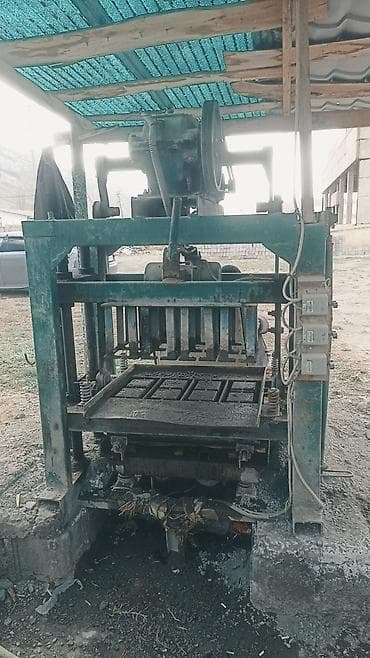 тиски слесарные купить бу: Вибропресс и планетарный смеситель для производства строительных — 1