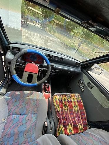 Продажа авто: Daihatsu Mira: 1993 г., Хэтчбэк — 5