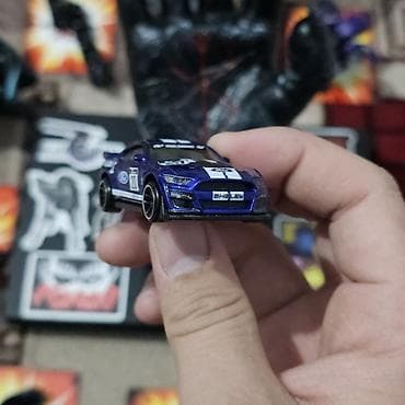 гитара сатам: Коллекционная машинка Hot Wheels Gran Turismo — 2020 Ford Mustang — 3