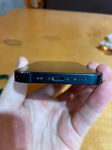 наушники пк: IPhone 13 mini, 256 ГБ, Midnight, Защитное стекло, 76 % — 8