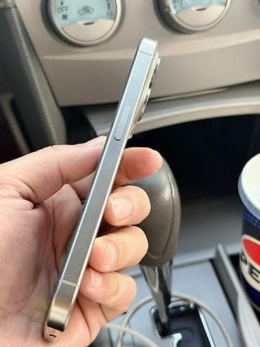 телифон айфон: IPhone 15 Pro, Б/у, 128 ГБ, Natural Titanium, Защитное стекло, Чехол, Кабель, 86 % — 5