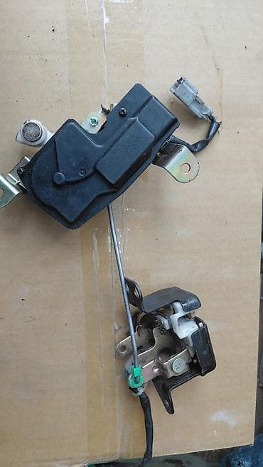 key maker: Замок багажника Honda 2003 г., Б/у, Оригинал, Япония — 1