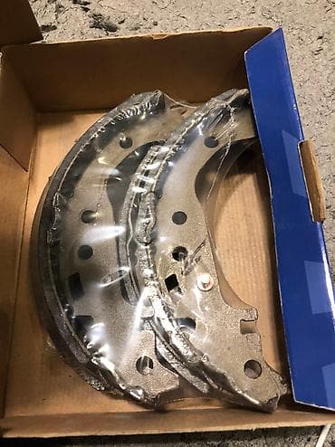 2 gr: Тормозные колодки задние на Prius 20 комплект — 1