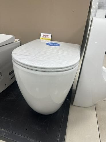 Подвесной безободковый унитаз (Rimless Closet). Особенности: -