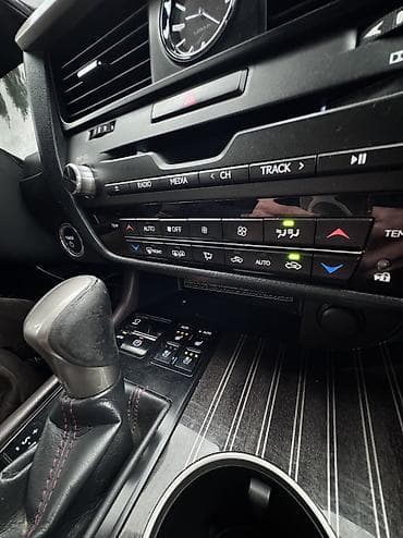 Lexus: Lexus RX: 2017 г., 3.5 л, Автомат, Гибрид, Кроссовер — 9
