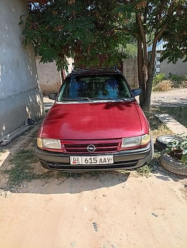 аренда audi 80: Opel Astra: 1996 г., 1.6 л, Механика, Бензин, Универсал — 7