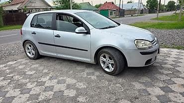 аренда авто ош камри: Volkswagen Golf: 2005 г., 1.4 л, Механика, Бензин, Хэтчбэк — 3