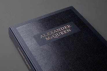 Книга-альбом “Alexander McQueen” (V&A Publishing) - Большой