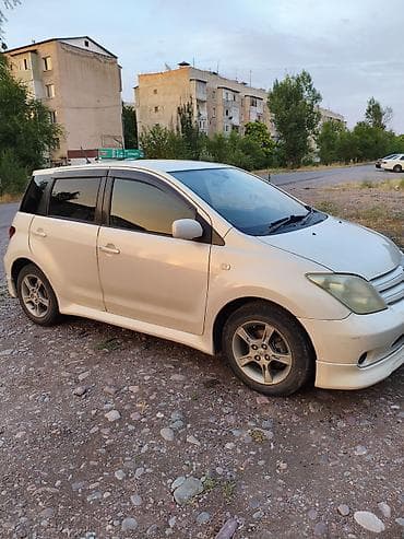for runner: Toyota Ist: 2003 г., 1.3 л, Автомат, Хэтчбэк — 2