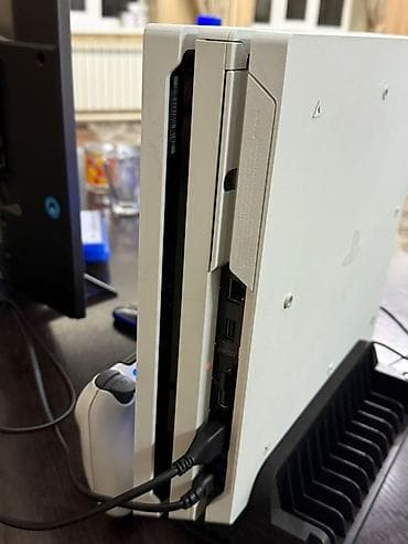 сколько стоит meta quest 3s: Sony PlayStation 4 Pro (CUH-7xxx), цвет Glacier White, 1 ТБ - — 3