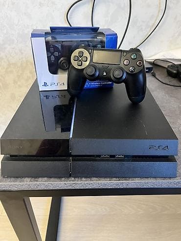 Продаю ps4 fat hen 11.50 Прошитый на 500гб Игры на фото Комплект все