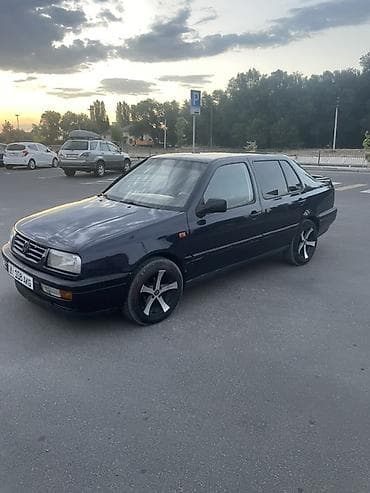 volkswagen vento токмок: Volkswagen Vento: 1994 г., 1.8 л, Механика, Бензин, Седан — 1