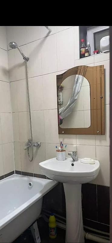 сниму кварт: 70 м², 4 комнаты, Забор, огорожен — 3