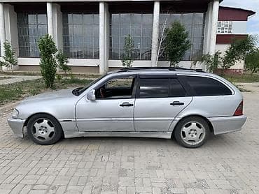 e500 124: Mercedes-Benz C-Class: 2001 г., 2 л, Автомат, Газ, Универсал — 4