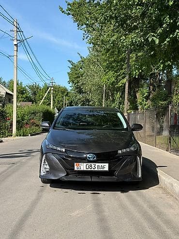 prius: Toyota Prius: 2019 г., 1.8 л, Автомат, Гибрид, Лифтбек — 2
