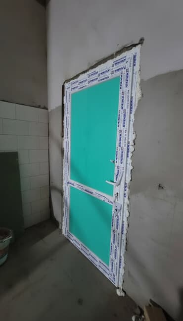 резина для дверей: Пластиковая дверь ПВХ - Материал: профиль ПВХ (по кромке защитная — 1