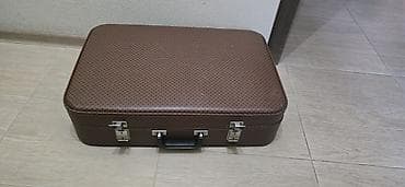 продаю чешскую вазу: Чемодан 1988г СССР, новый, есть видеообзор — 1