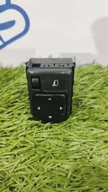 fx35: Infiniti FX35 v-3.5 2006 год, блок управления зеркалами — 1