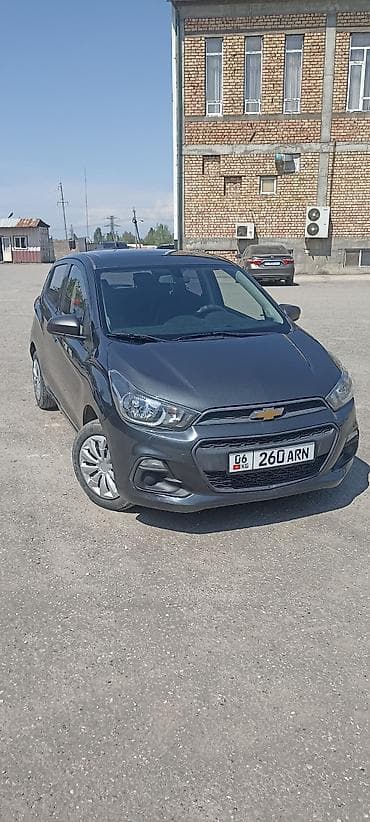 mercedes benz e class 212: Chevrolet Spark: 2016 г., 0.1 л, Автомат, Бензин, Хэтчбэк — 1
