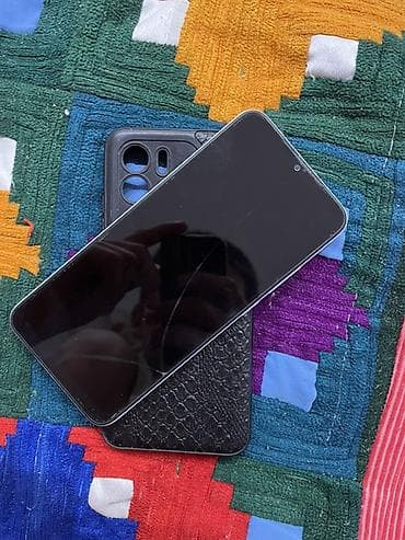 Техника жана электроника: Redmi, Redmi A1 Plus, Колдонулган, 32 ГБ, түсү - Ак, 2 SIM — 1