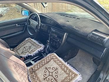 Audi 100: 1993 г., 2.3 л, Механика, Бензин, Седан
