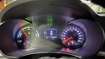 2017: Kia K5: 2017 г., 2 л, Гибрид, Седан — 6